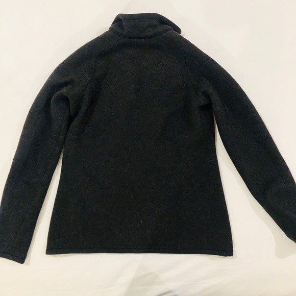 SOLD— Black Patagonia pullover - Picture 4 of 6
